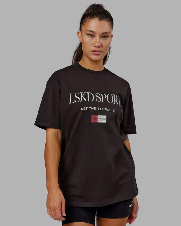 Camiseta extragrande con bandera pesada - nogal oscuro unisexo LSKD VP42D250 vestir